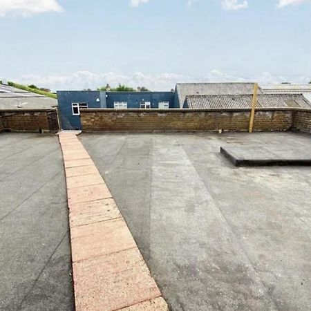 4 Bedroom Property Close To The Harry Potter Studio And Watford Junction 外观 照片